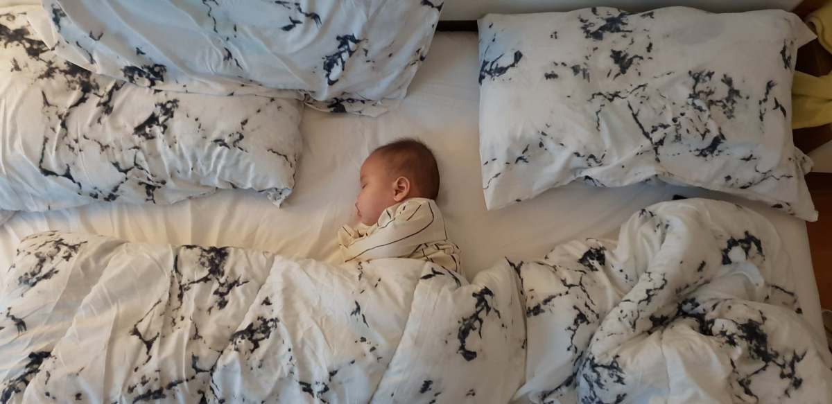 15 Ways to Get Your Breastfed Baby to Sleep Through Night (As Early as 6 Months!)